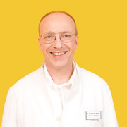 Dr. Dr. Thorsten Wegner, Mund-, Kiefer- und Gesichtschirurg, Implantologie, Dermatologie in Praxisgemeinschaft mit dem MVZ KU64 seit 2006